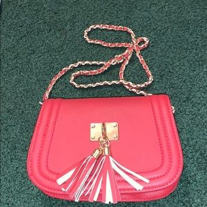 Red purse forever 21